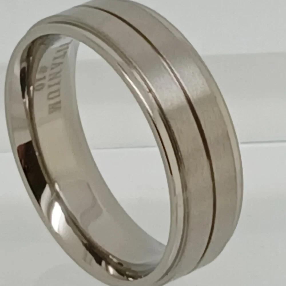 Vintage Titanium Men's 7mm Band Ring Size 10 Brushed Polished New Old‎ Stock Y2K